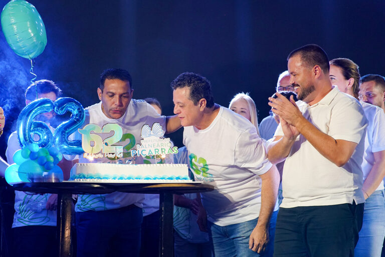 Baln. Piçarras 62 anos