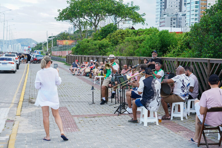 Chorinho na Orla (Piçarras)