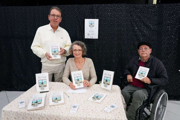 Lançamento do livro “Ivone Pires” (Piçarras)