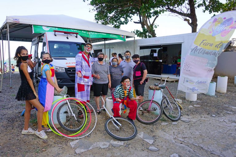 Circo Pariz vai às ruas (Piçarras)