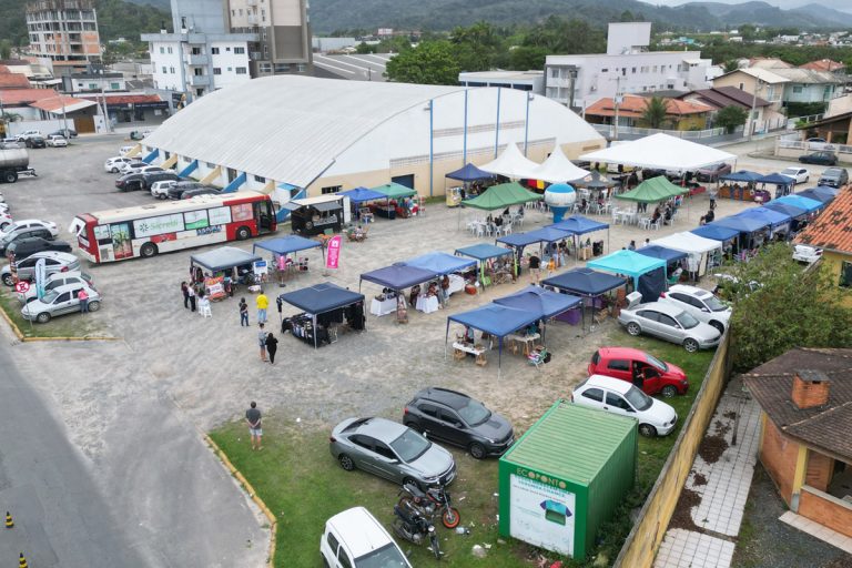 Feiral cultural e festival de chopp (Piçarras)